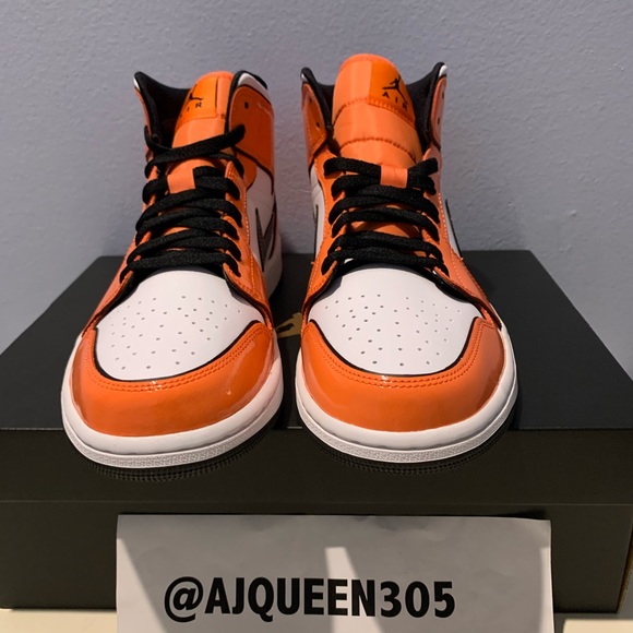Air Jordan 1 Mid SE Turf Orange Men’s 10 - Picture 3 of 5